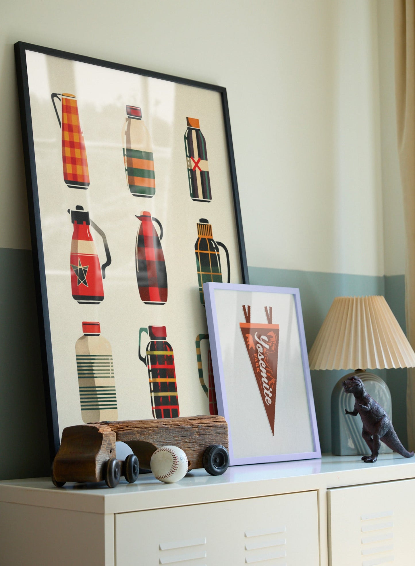 Lilac Wood Frame, 19¾x27½ in | 50x70 cm